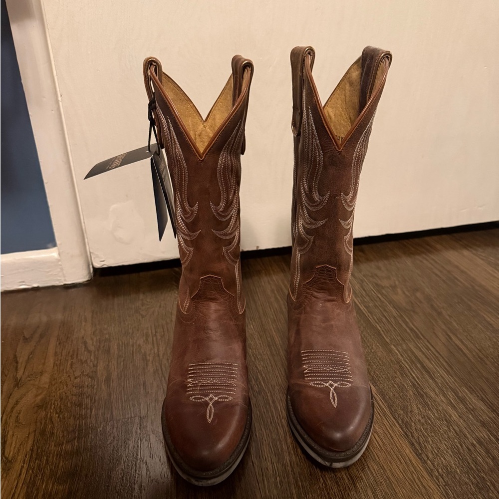 Women's Brown Western Pull-On Cowboy Boots